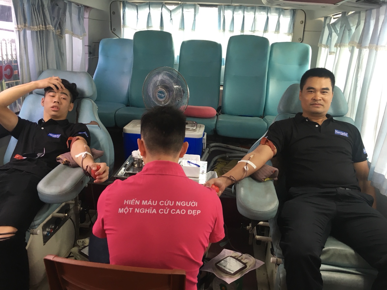 Navado hiến máu cứu người
